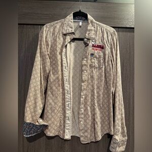 Cinch Women's Beige Button Down Shirt